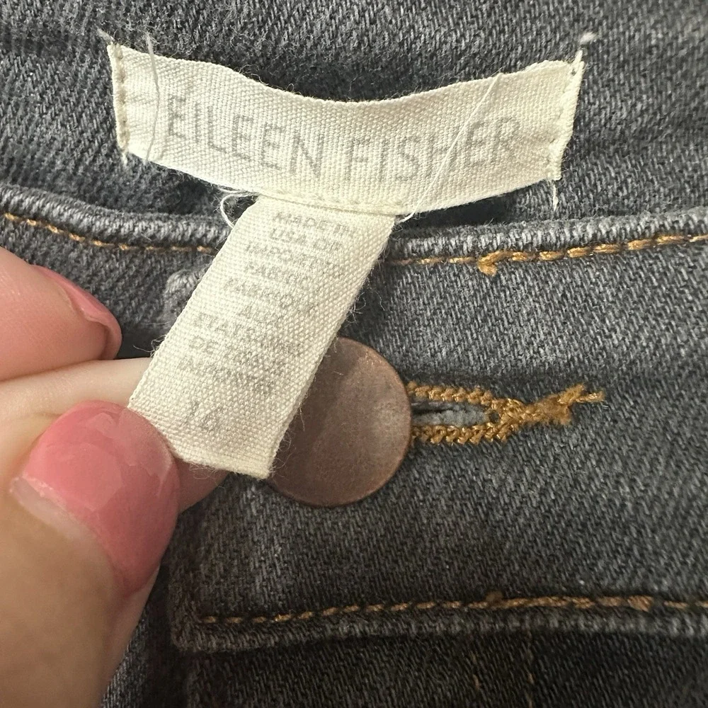 EILEEN FISHER Gray Wash Organic Cotton  Denim Jeans Size 16 Straight Tapered Fit